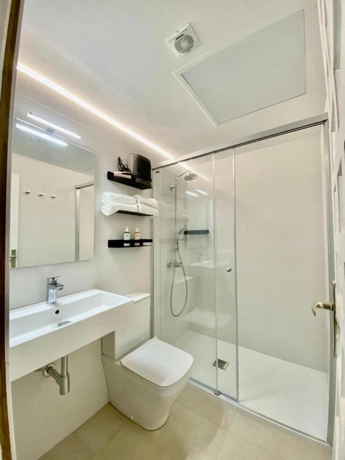 Apartamento Para 4-5 Personas En Es Pujols, Formentera Luaran gambar